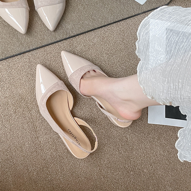 法式气质尖头包头凉鞋女2026春季新款一脚蹬平底时尚大码女鞋子