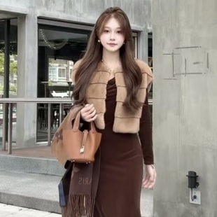 秋冬季新款仿丹麦貂皮草马甲外套女水貂洋气坎肩款式短款显瘦女装