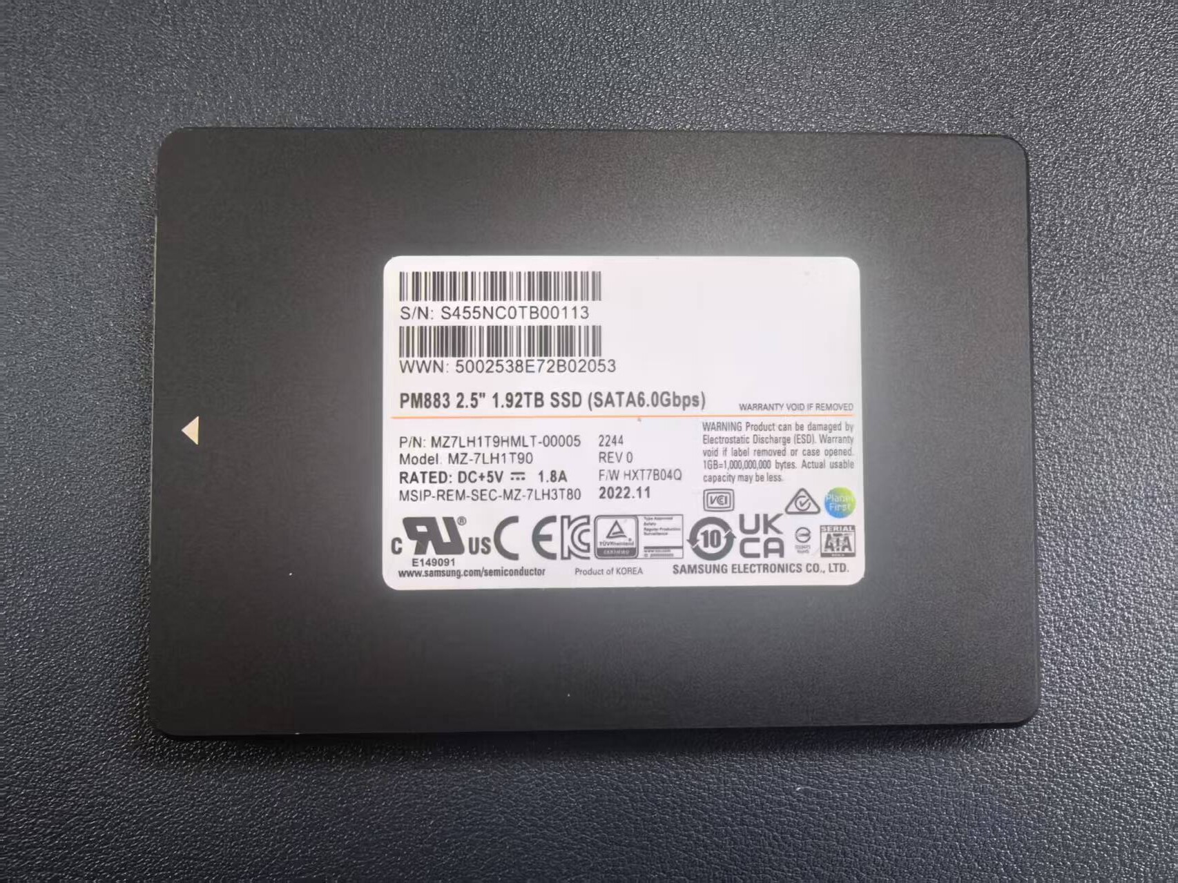 固态硬盘 三星 PM883 2.5'' 1.92TB SSD(SATA6.0Gbps)