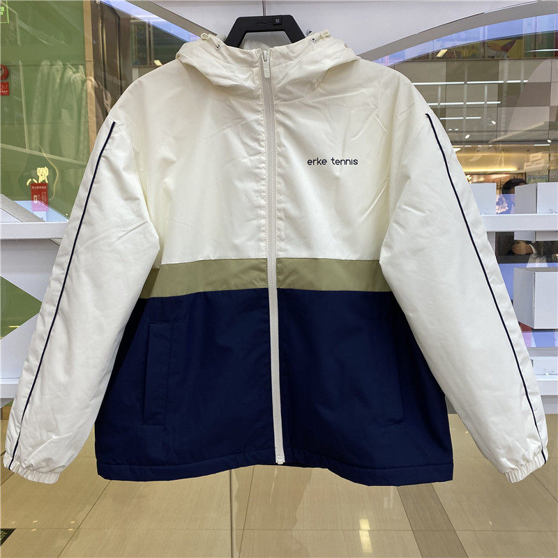鸿星尔克2022冬季女装
