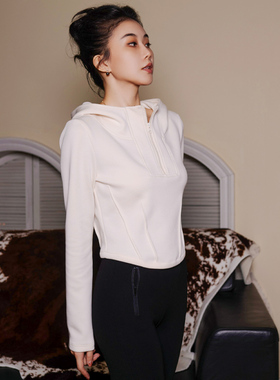 月影集 空气层棉白色连帽卫衣女秋收腰外套修身欧美ins太空棉上衣