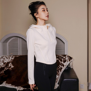 月影集 空气层棉白色连帽卫衣女秋收腰外套修身欧美ins太空棉上衣