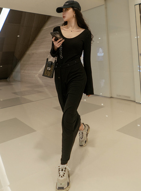 纸片人V领长袖连衣裙秋季正反两穿修身针织腰带黑色收腰气质长裙