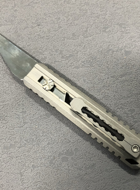 无极 钛合金tc21数控线切割美工刀刀架EDC 重型壁纸刀 不锈钢刀片