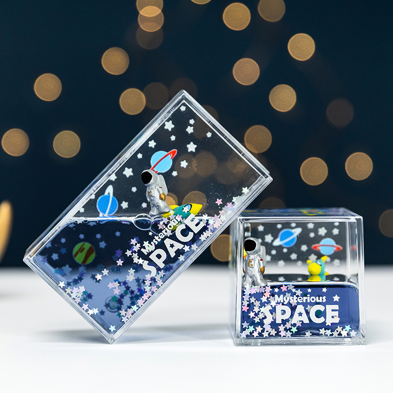 创意ins太空宇航员桌面解压治愈