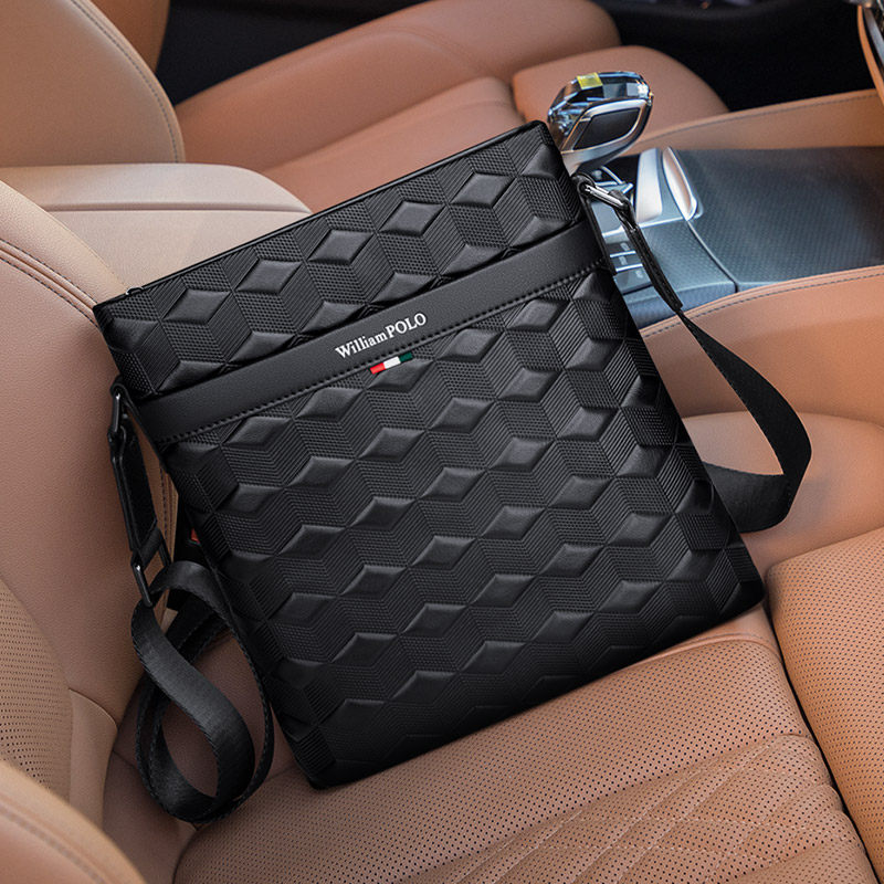 英皇保罗真皮斜挎包男款单肩包男士包包2023新款轻便通勤小背包潮