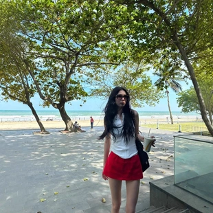 美式性感辣妹亚麻红色假日短裙裤夏季新款宽松显瘦防走光半身裙女