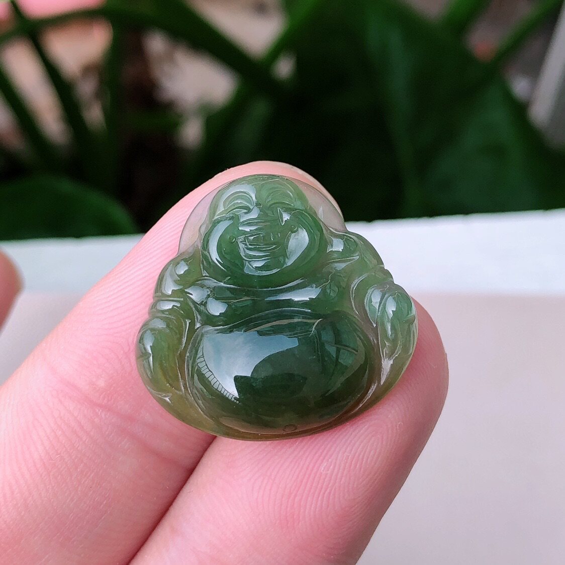 四会保真蓝水纯手工雕刻A货大度佛公带颈饰玉坠冰种玉翡翠玉石