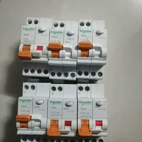 议价施耐德E91p加N漏保，16-20，二手拆机，有合适的问我