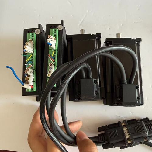 议价雷赛CL57驱动器+57CME26电机套装，拆机品，功能完好