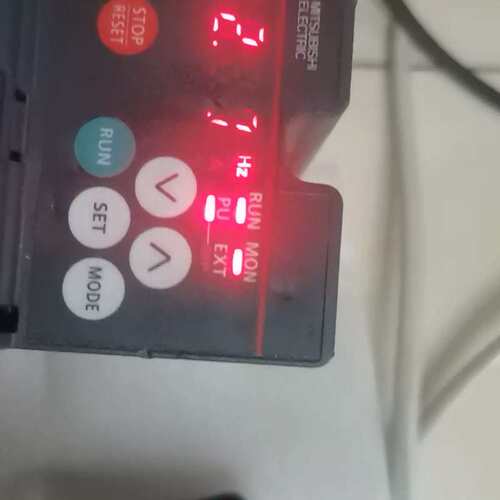 议价FR-CS82S-025-60 三菱变频器，220V