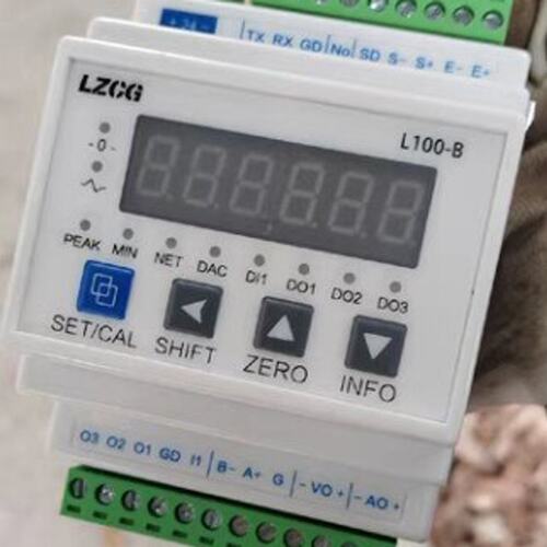 议价力准L100B-C4智能控制仪表，输入电压DC24V，RS4