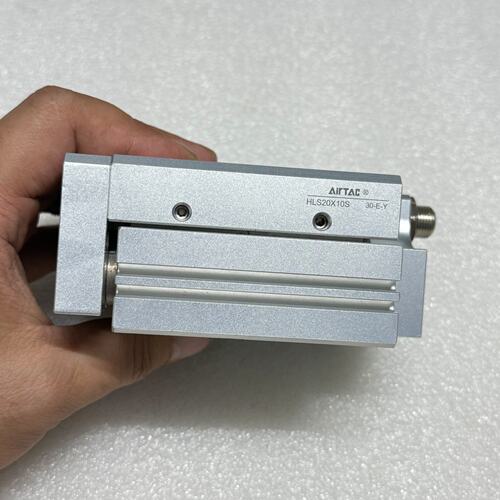 议价亚德客滑台气缸HLS20X10S原装，成色漂亮，实物拍摄