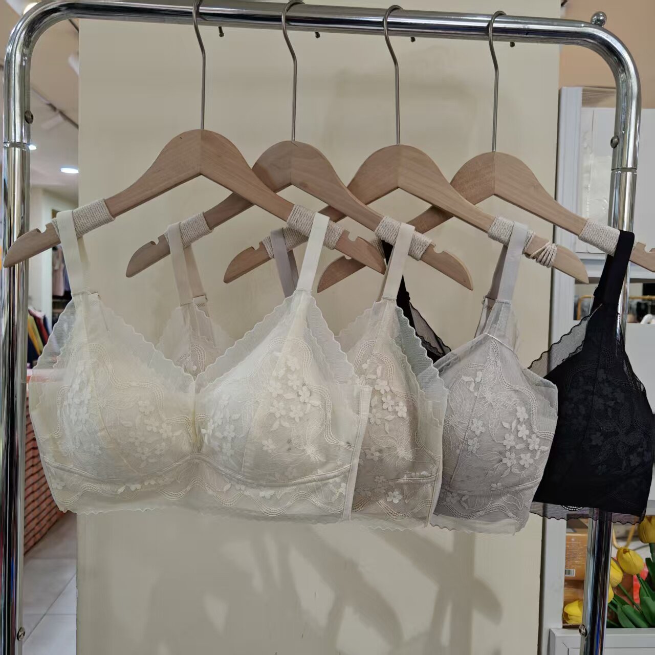 加肥大码细肩带蕾丝美背内衣女士薄款固定杯背心式透气文胸罩7155