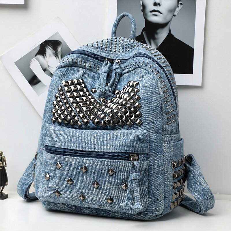双肩包女2026新款潮流百搭水洗皮铆钉小背包高级感时尚休闲旅行包