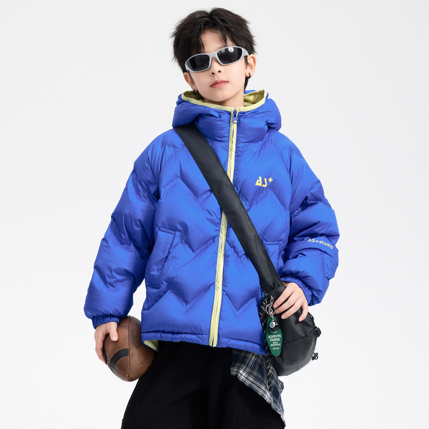 男童短款白鸭绒羽绒服冬季2025新款中大童连帽高级感保暖学生外套