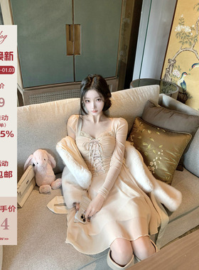 Hotdog 热狗很辣【天鹅秘境】鱼骨系带收腰长袖连衣裙蕾丝短裙子