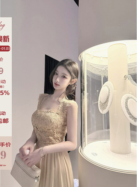 Hotdog 热狗很辣 【琉光雾镜】小飞袖方领蕾丝拼接设计长裙连衣裙