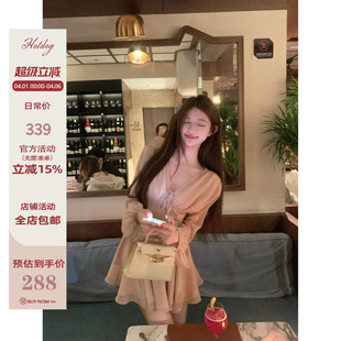 法式 Hotdog 热狗很辣 香氛美人 性感V领连衣裙送打底裤