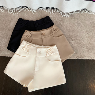 Hotdog 热狗很辣 高智韩女 设计感小众百搭显瘦显腿长三色短裤