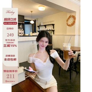 少女漫游 挂脖蝴蝶结上衣女纯欲温柔气质露肩T 热狗很辣 Hotdog