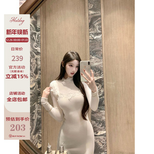 显瘦白色花边针织连衣裙 精致气质修身 Hotdog热狗很辣 肤若凝脂