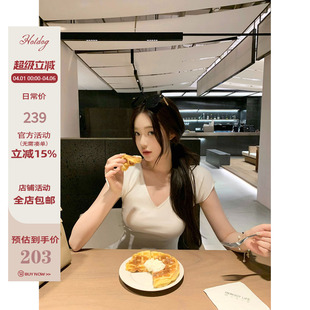 英可爱t 女 Hotdog 张元 镂空花长裤 V领短袖 热狗很辣 纯白花漫