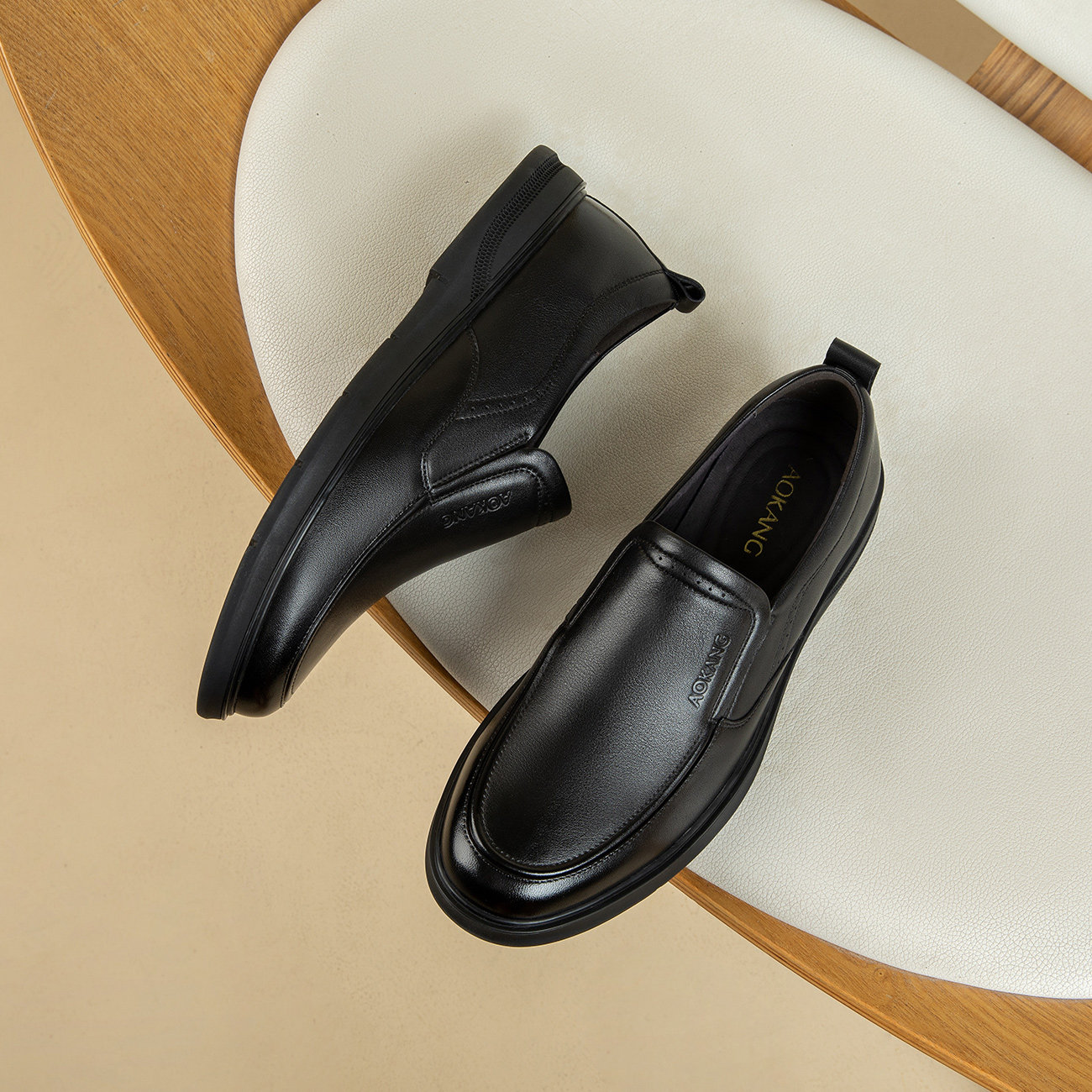 奥康男鞋春秋款舒适商务休闲皮鞋男士耐磨真皮软底一脚蹬舒适鞋,流行男鞋,休闲皮鞋,淘宝优惠券,粉丝福利购,淘宝优惠卷