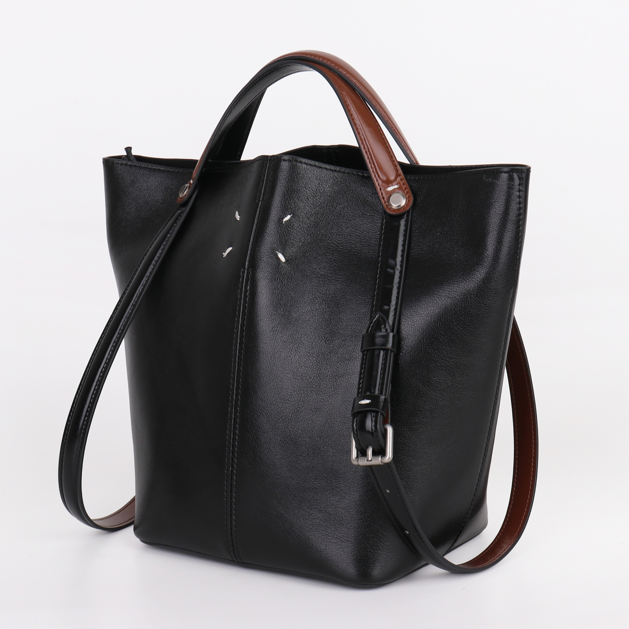 D真皮大容量水桶包通勤托特女包