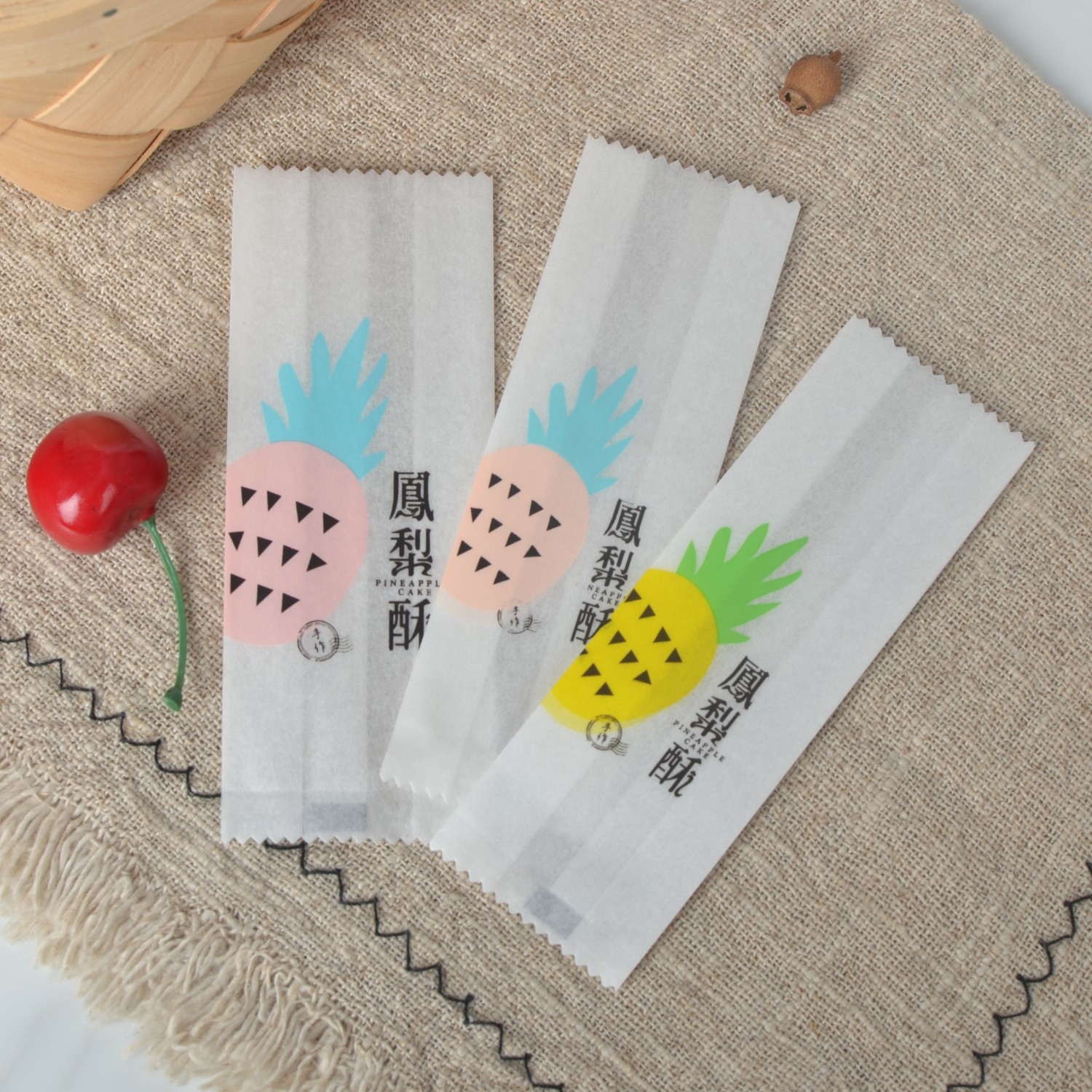大号小号可爱凤梨酥开运酥包装袋台湾糕点饼干棉纸菠萝酥烘焙纸袋