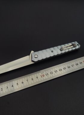 新疆包邮，户外折叠刀高