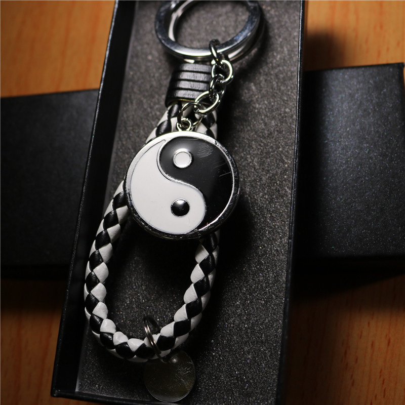 书包挂件男生酷挂在书包上的小挂件男孩背包挂饰装饰饰品送男友在类目 节庆用品/礼品, 创意礼品, 钥匙扣中 - 来自Buy2taobao.com提供专业的淘宝代购服务