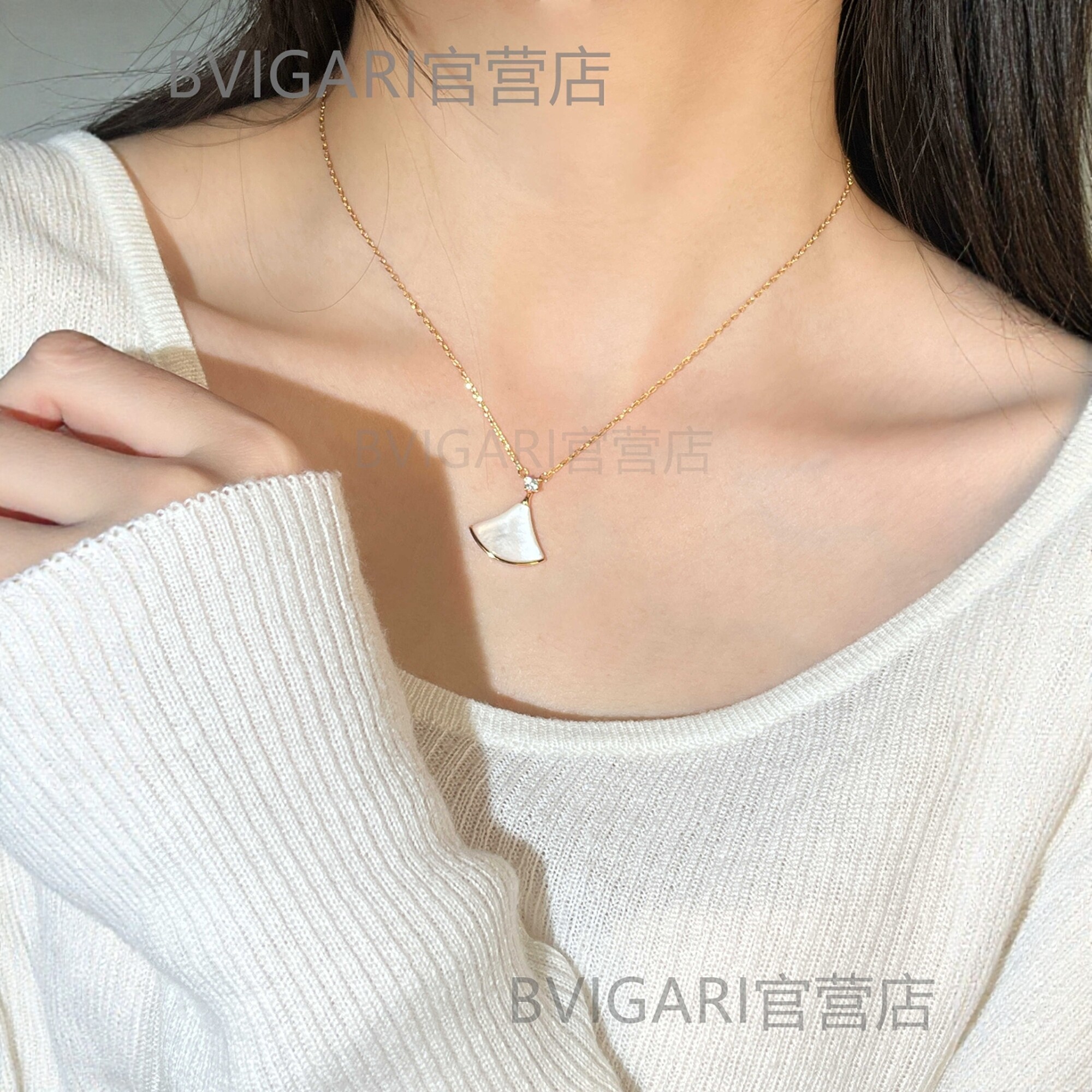 ITAILI BVIGARI 小扇子项链18k玫瑰金大裙子扇形吊坠红玉髓锁骨链