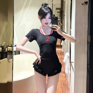 泳衣女甜美少女小胸连体保守遮肉显瘦仙女范温泉度假2026新款 泳装