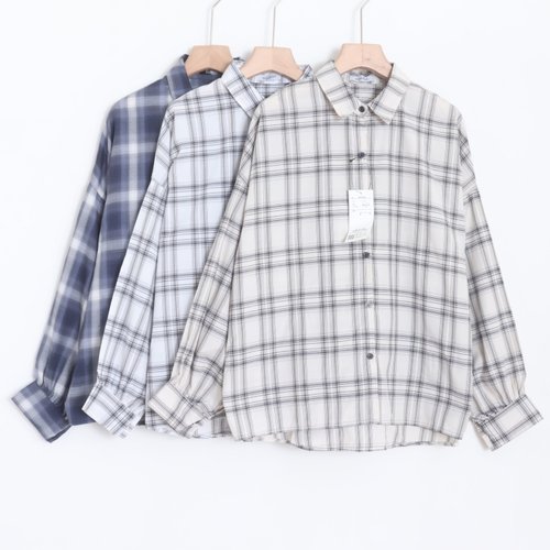 D11047日单新款简洁单排扣宽松显瘦好搭配女通勤休闲格子长袖衬衫