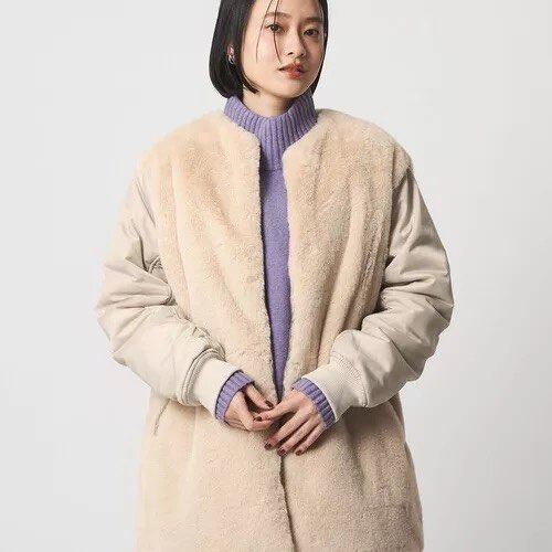 349，12800日元米色加厚毛毛外套拼接袖