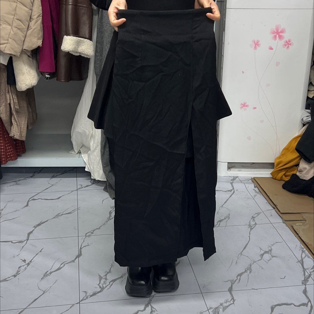 347，黑色半身裙，60-88腰围。90长