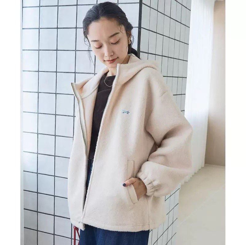 cone。新款小狐狸加厚M码保暖呢子夹克外套米色