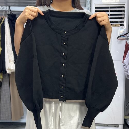 749，黑色针织开衫120胸围50长，