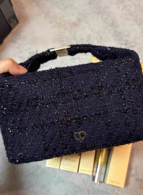 CPB2025新版女藏蓝色亮片手提化妆包小香风手拿包简约时尚化妆包