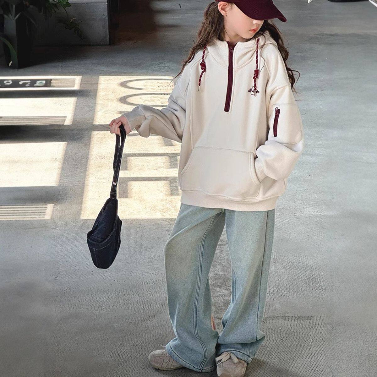 女童加绒卫衣冬季2024新款洋气儿童连帽加厚秋冬女大童一体绒上衣