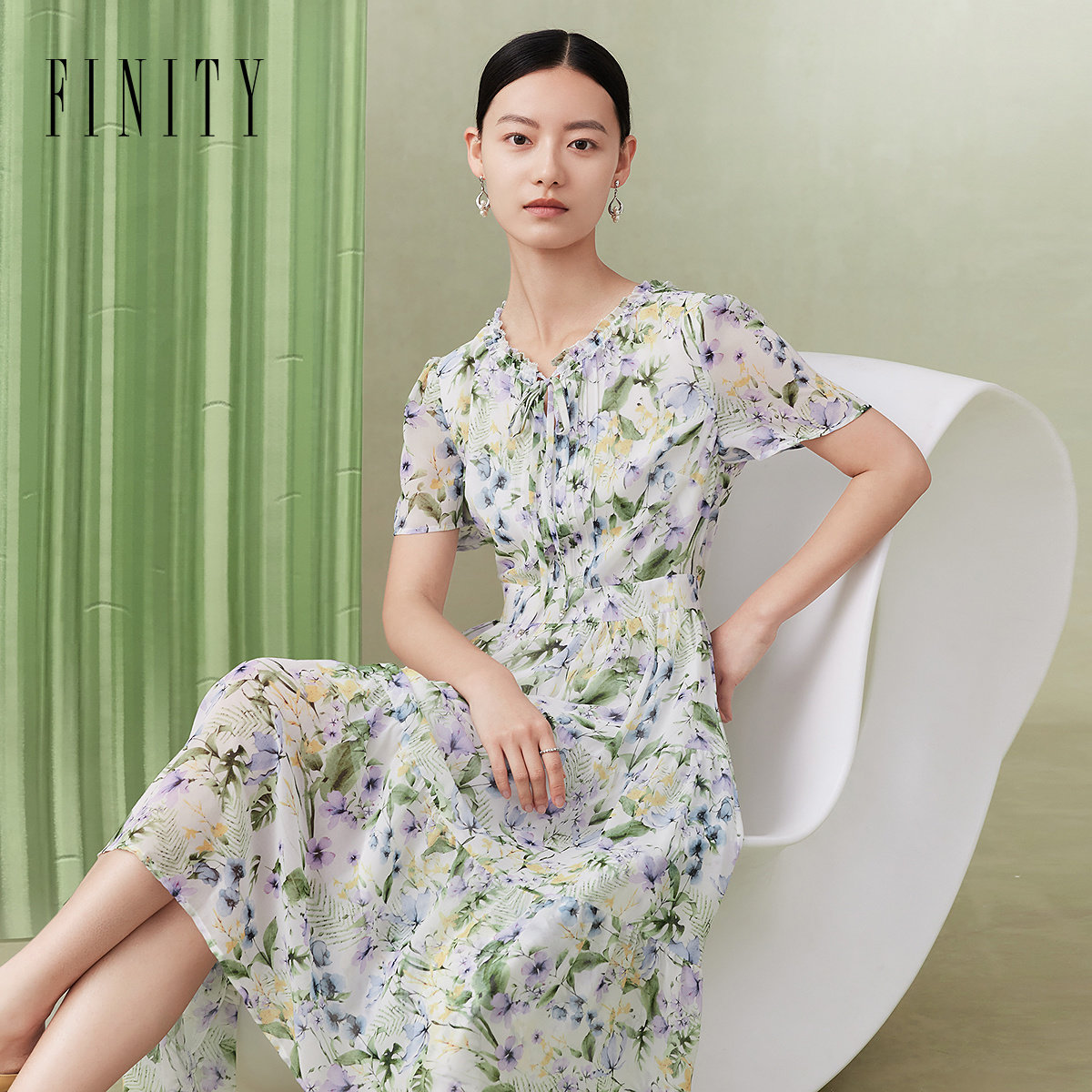 FINITY菲妮迪品牌连衣裙2024春夏设计感碎花系带领短袖A字裙女