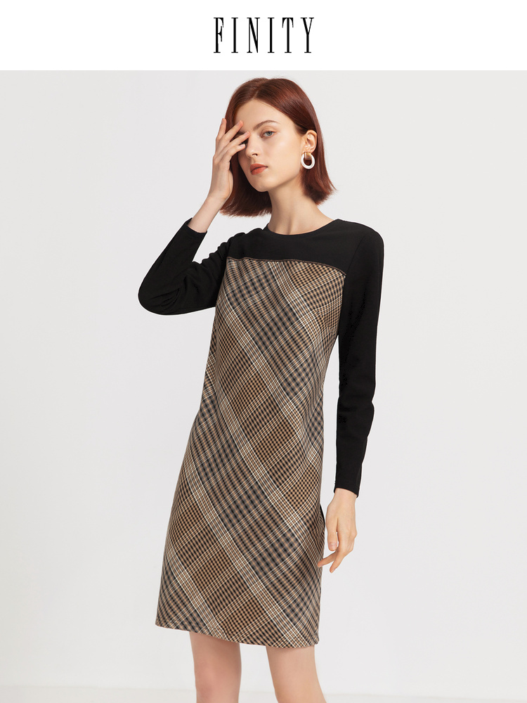 针织连衣裙中长款拼接针织连衣裙