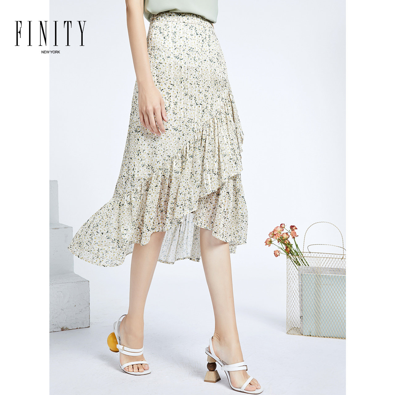 FINITY时尚碎花半身裙不规则