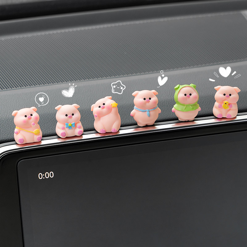 汽车摆件创意小胖猪可爱2025新款减压玩偶中控台装饰品女士治愈系