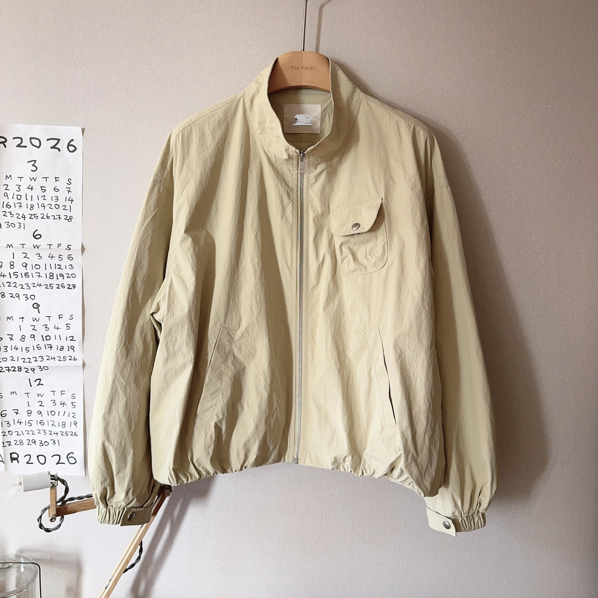 搭配师果子2026春季新款女装日韩时尚小口袋风衣百搭短外套夹克潮