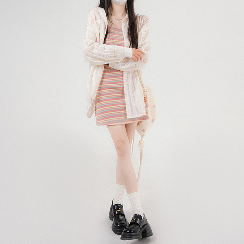 彩虹吊带连衣裙子女2025新款掐腰初夏穿搭夏季小个子包臀短裙套装