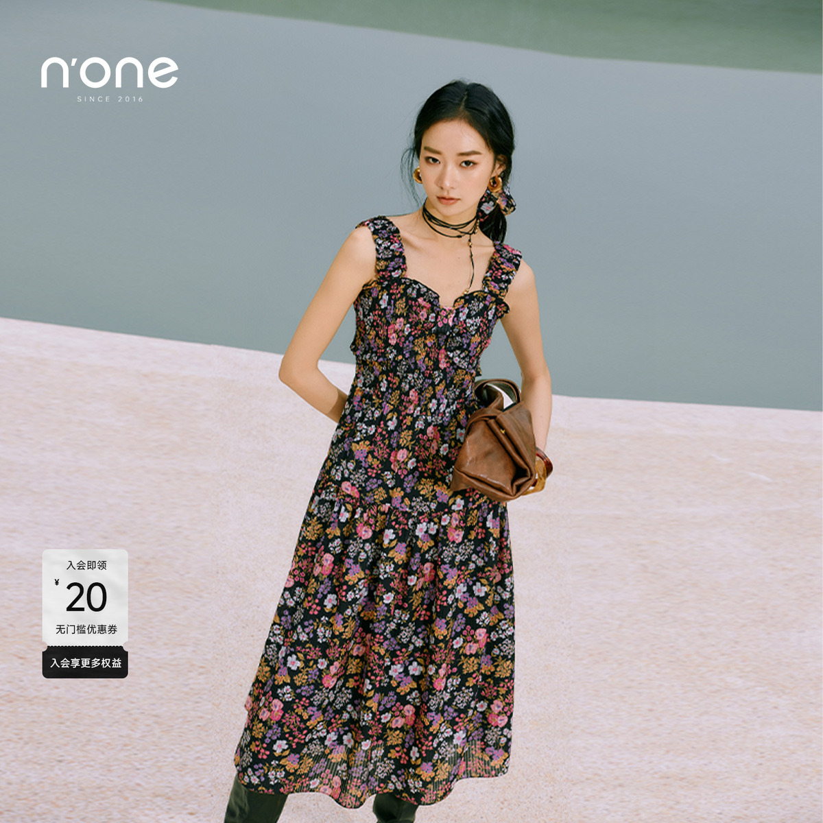 n'one方领蝴蝶结打揽伞状连衣裙
