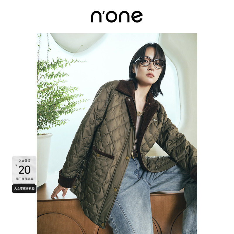 none灯芯绒拼接设计双贴袋羽绒服