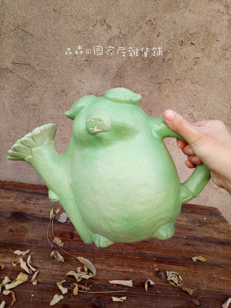 外贸出口田园摆设做旧陶瓷鱼缸生肖小猪花洒户外花园园艺装饰摆件